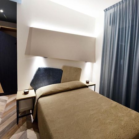 Color Hotel Римини Экстерьер фото