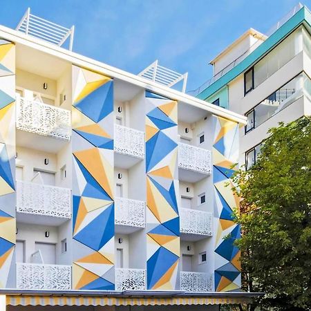 Color Hotel Римини Экстерьер фото